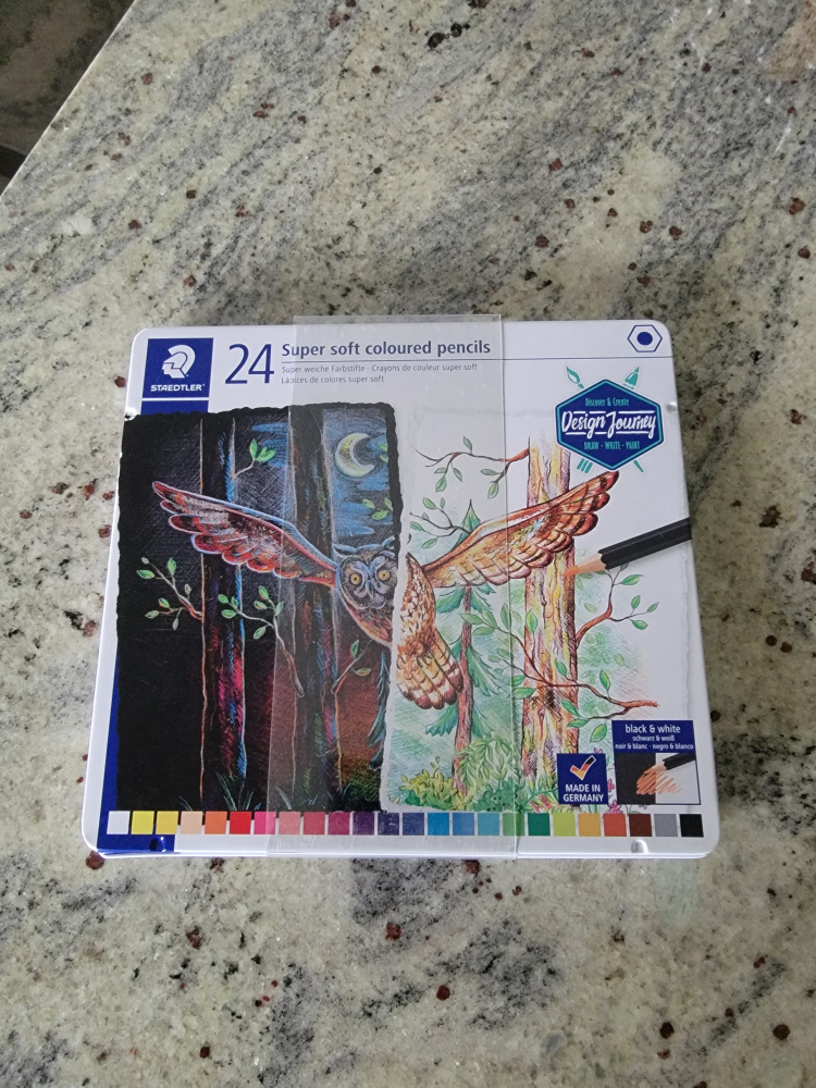 Brand new colored pencils kit sealed