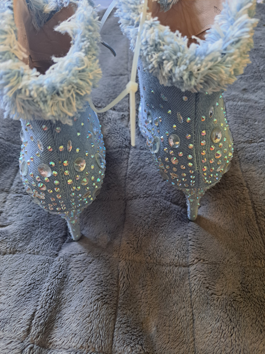 Ladies ankle booties Brand New Size 8 image indicator(3)