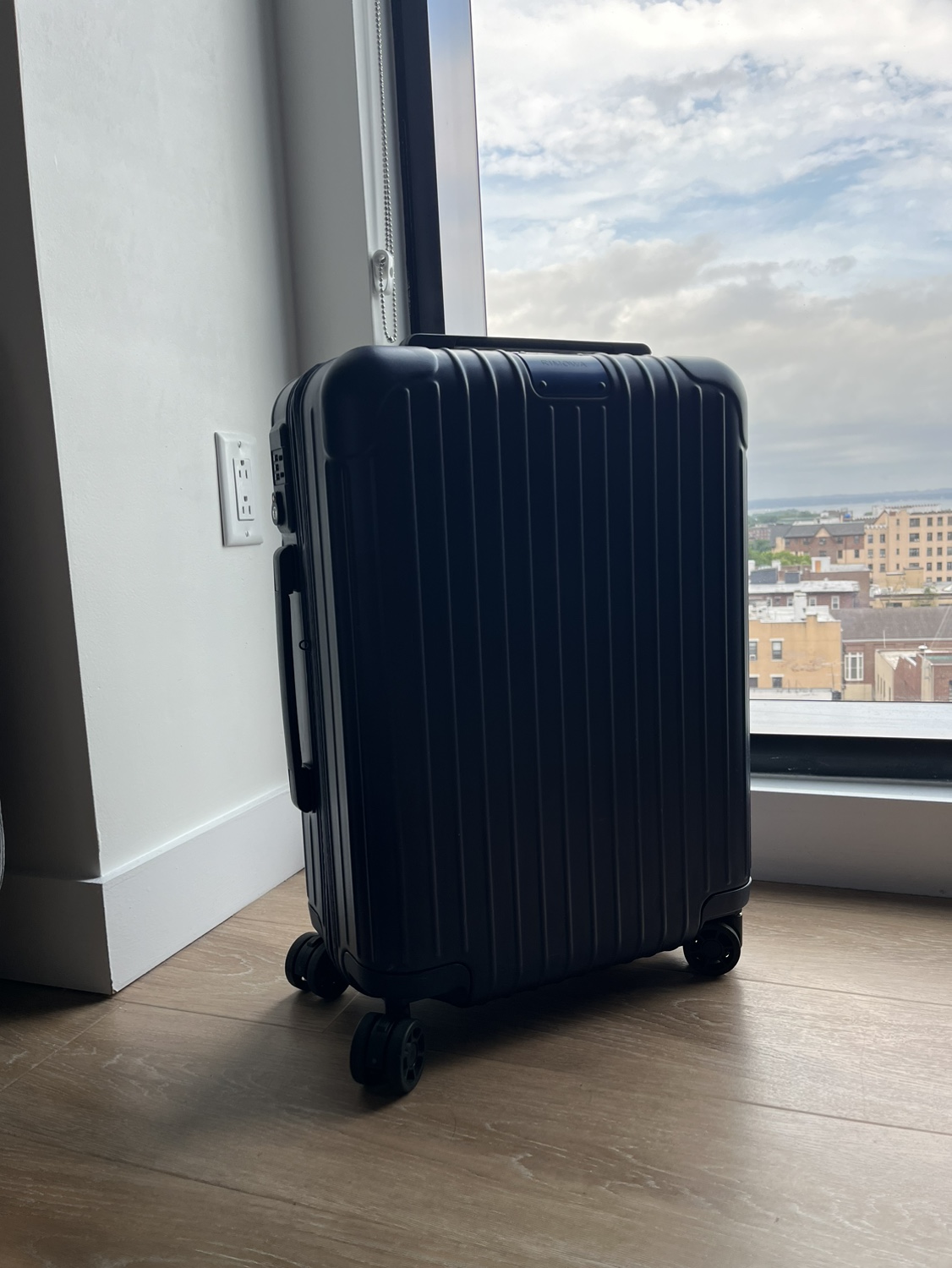Rimowa Cabin S Carry On Luggage - photo 2