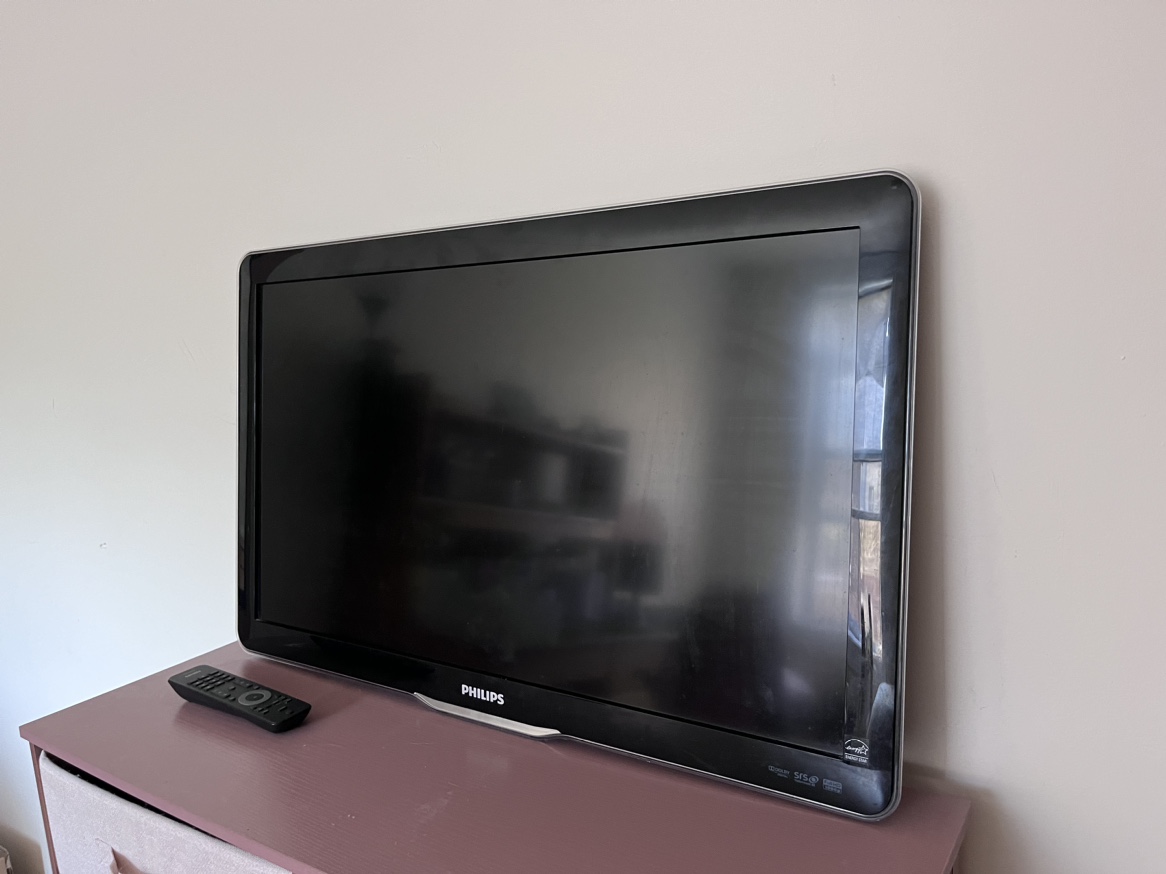 30” PHILIPS TV