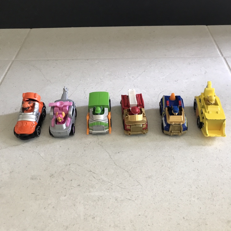 Paw Patrol, True Metal Adventure Bay Rescue Way Toy Playset image indicator(10)