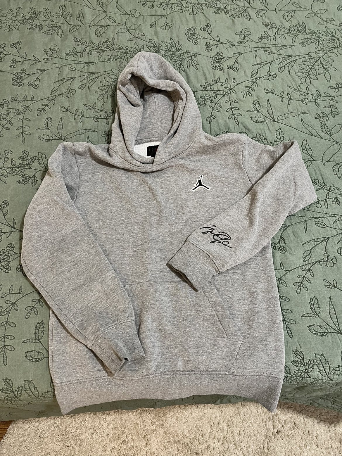 Jordan hoodie (fits 10-12 year old) thumbnail