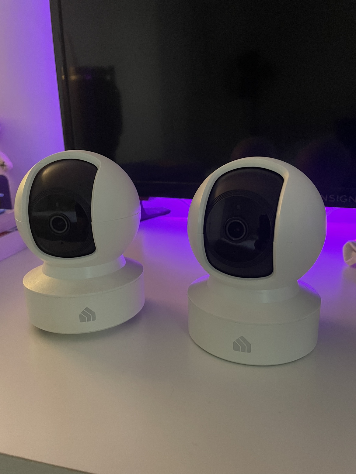 Kasa Indoor Pan/Tilt Smart Security Camera