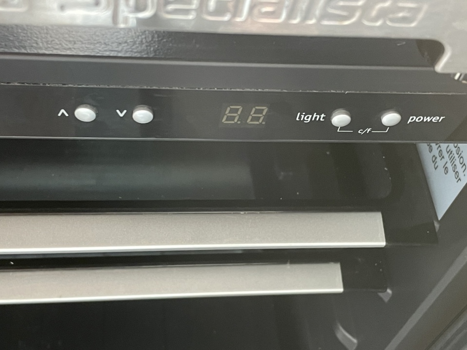 Fridge - glass door - Beverage or Wine Cooler 4.6 Cu. Ft. image indicator(4)