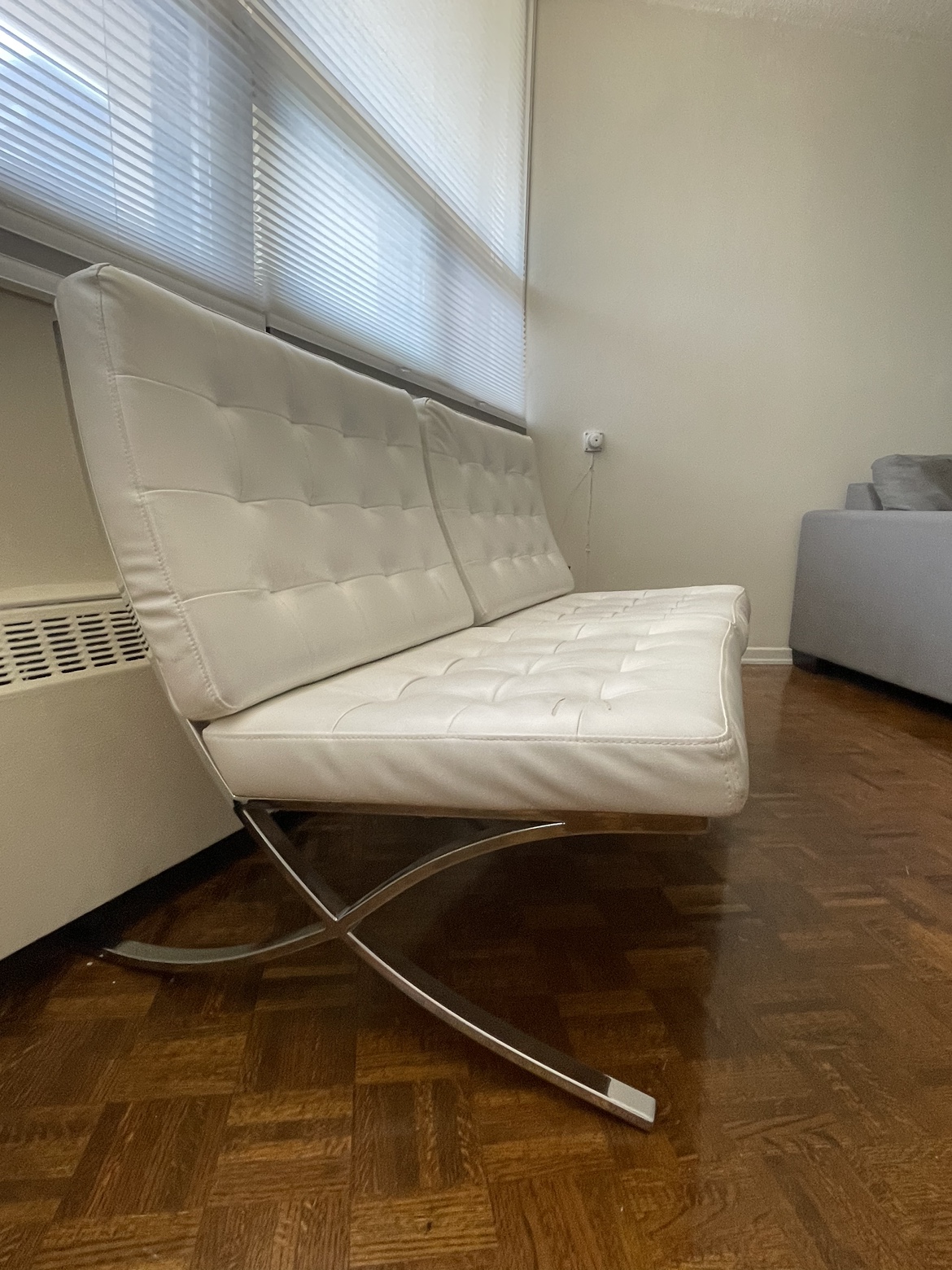 Soft white chairs - photo 5