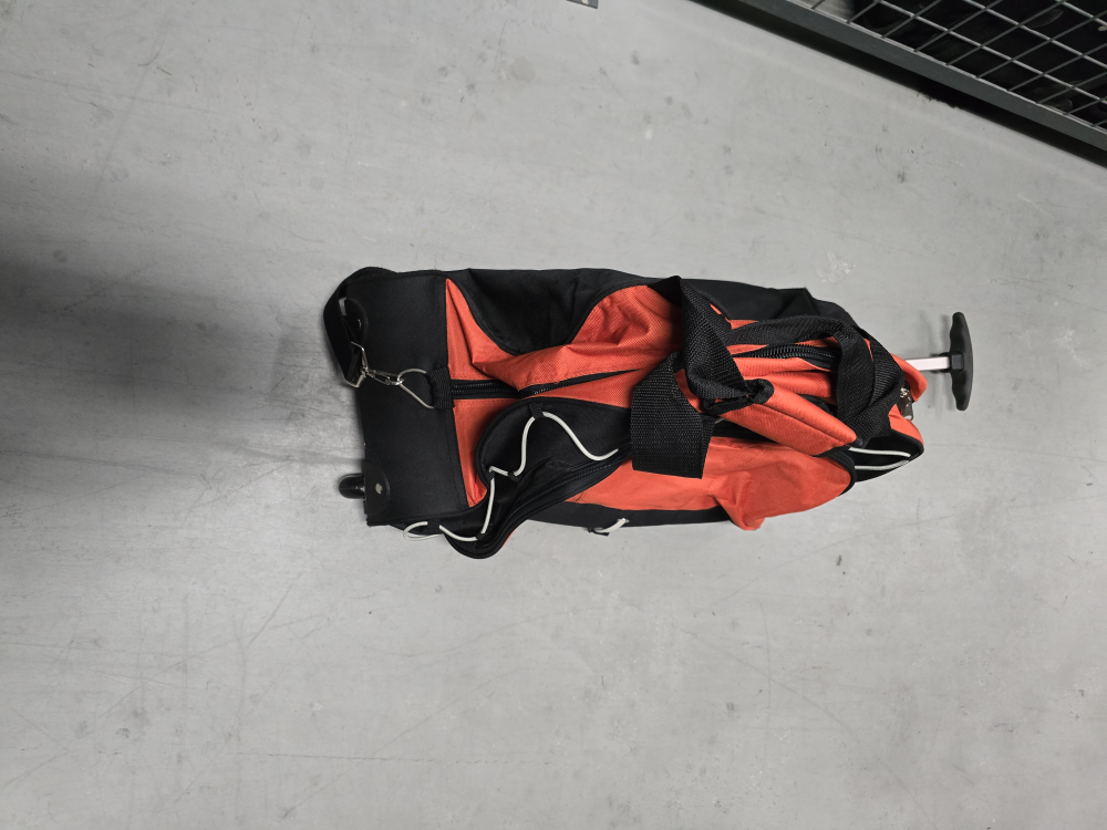 duffle bag with wheels image indicator(6)