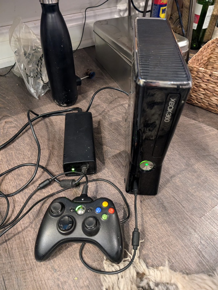 X box 360 set thumbnail