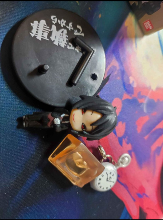 $6 black bulter anime figures x2, small - photo 3