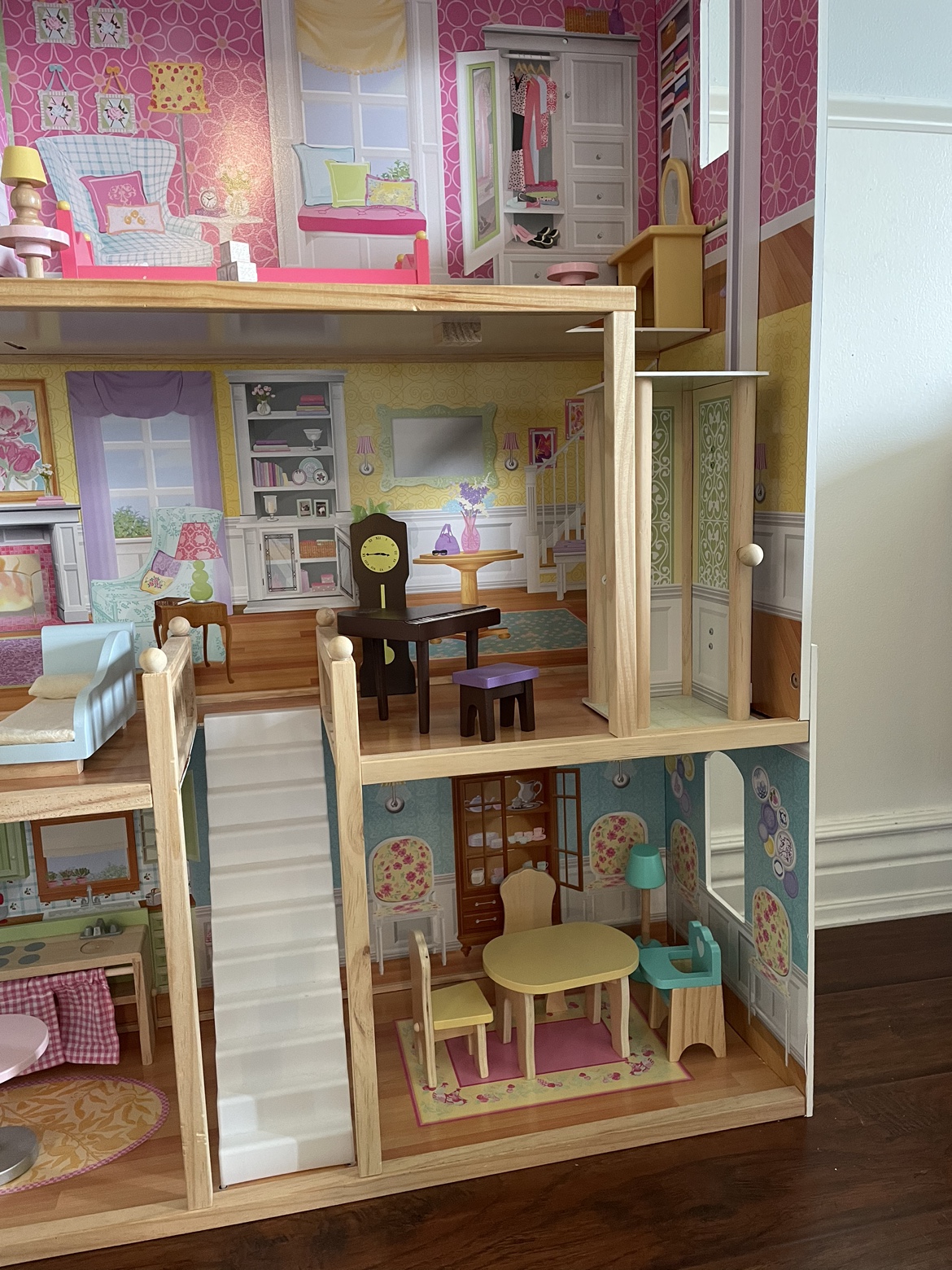 Dollhouse and furniture - photo 4