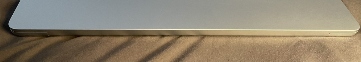 2023 Macbook Air M2 15 inch (SILVER) - photo 2