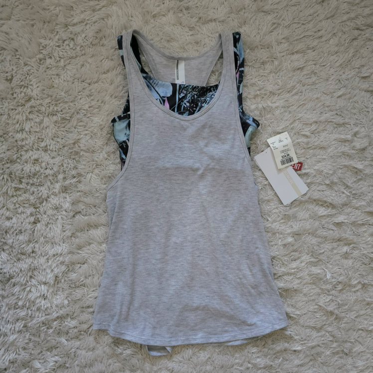 Woman's Workout Tank Top & Sports bra | XS | NEW