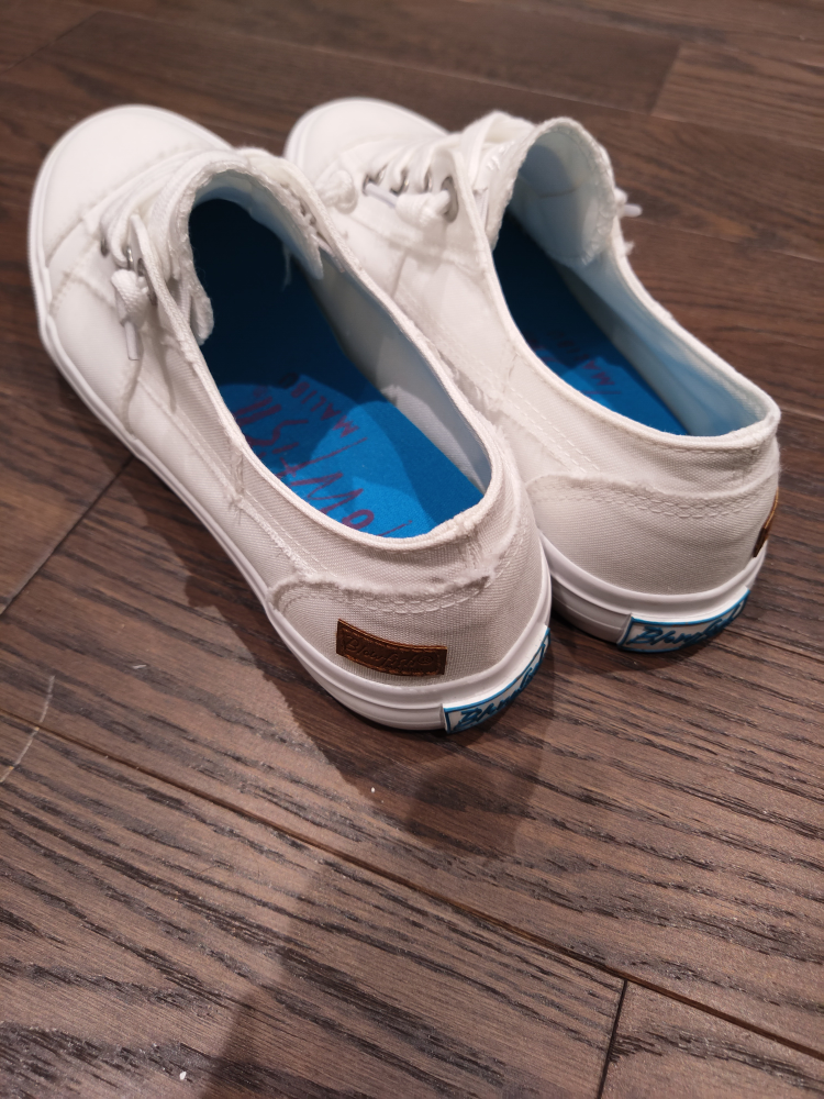Brand New Blowfish Sneakers image indicator(3)