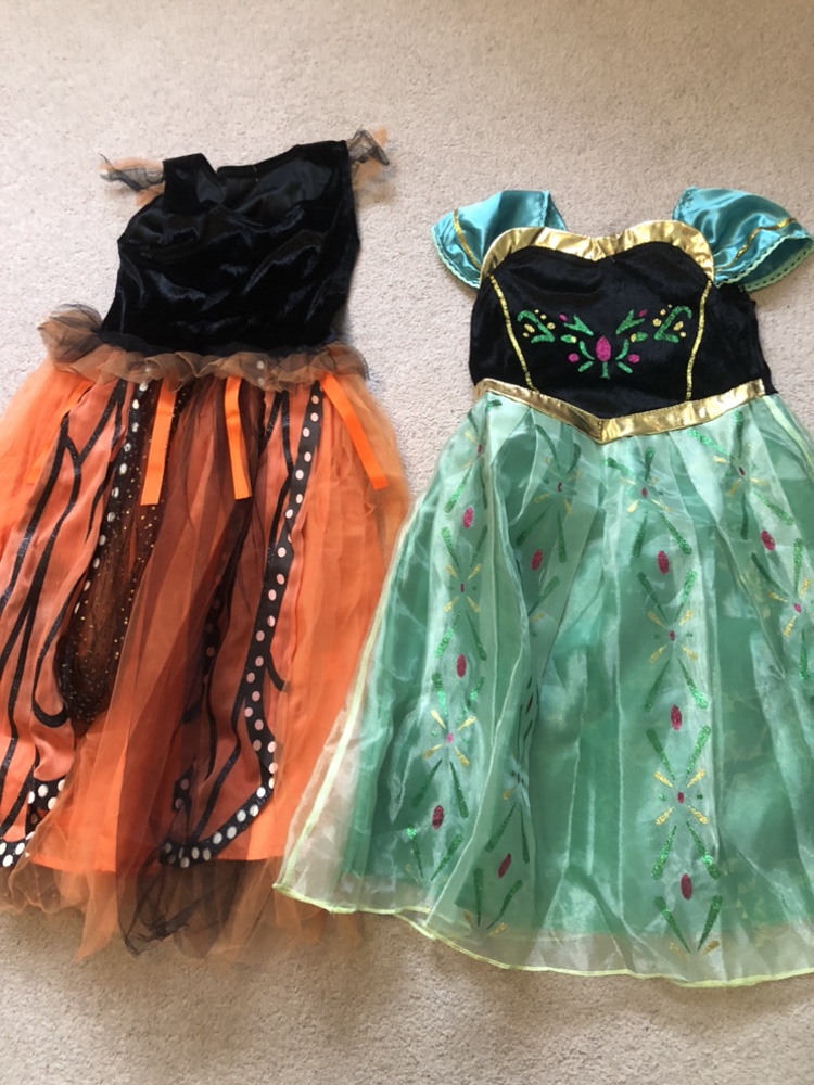 Girl’s costumes for age 5-8 - photo 3