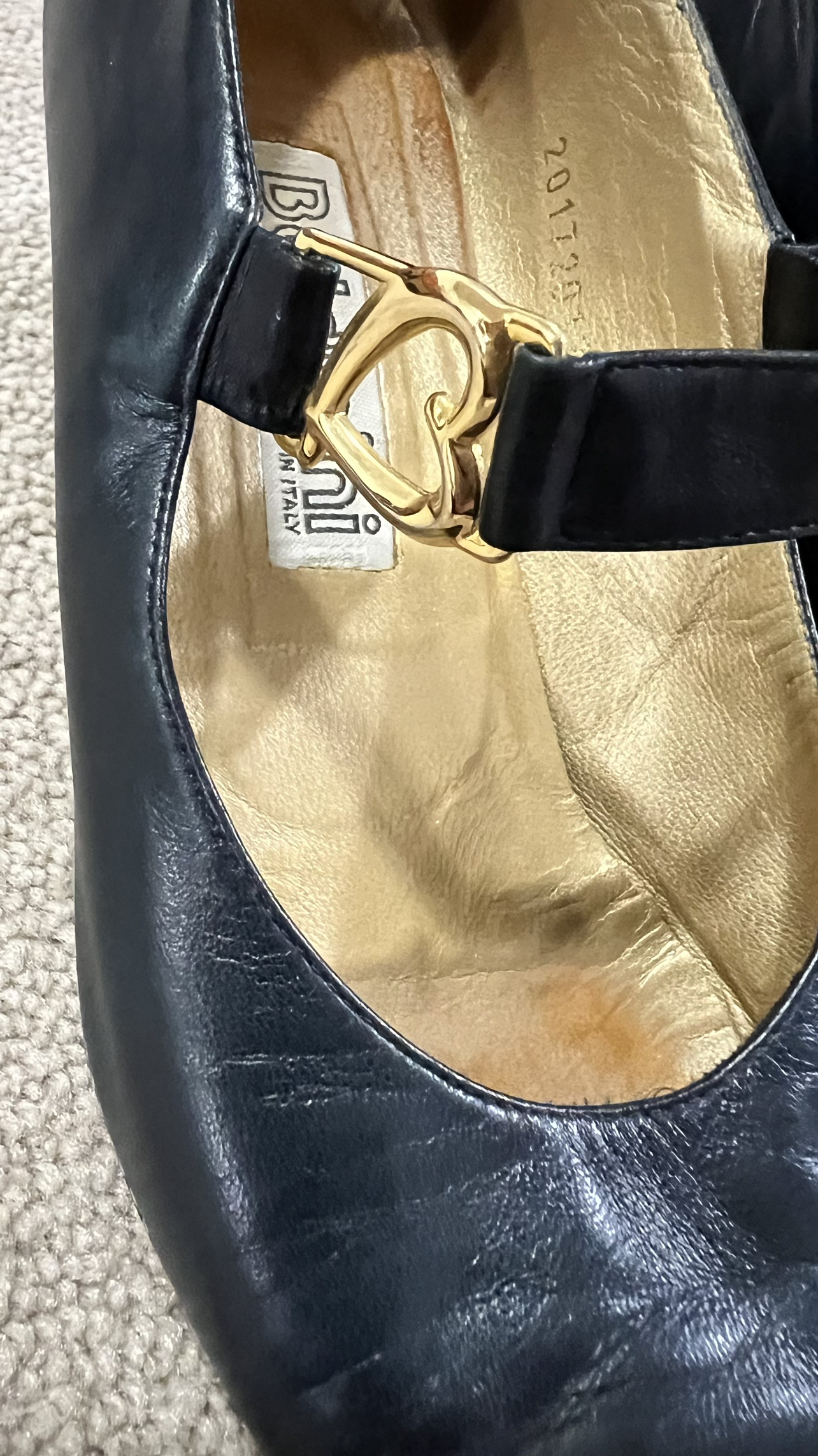 Italian leather shoes image indicator(3)