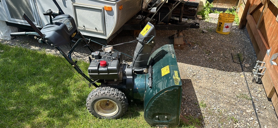 Yardworks 30” snowblower