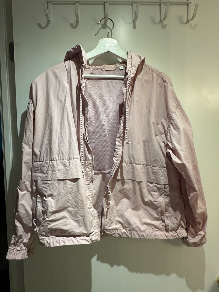 uniqlo u light purple zip up jacket with hood thumbnail