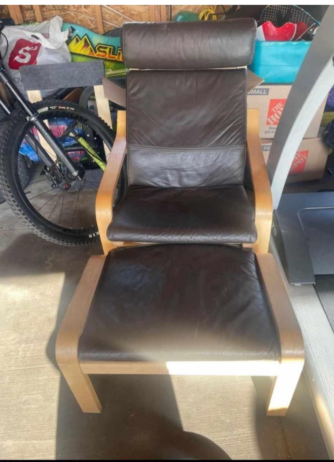 🧡IKEA chair and leg  rest - photo 2