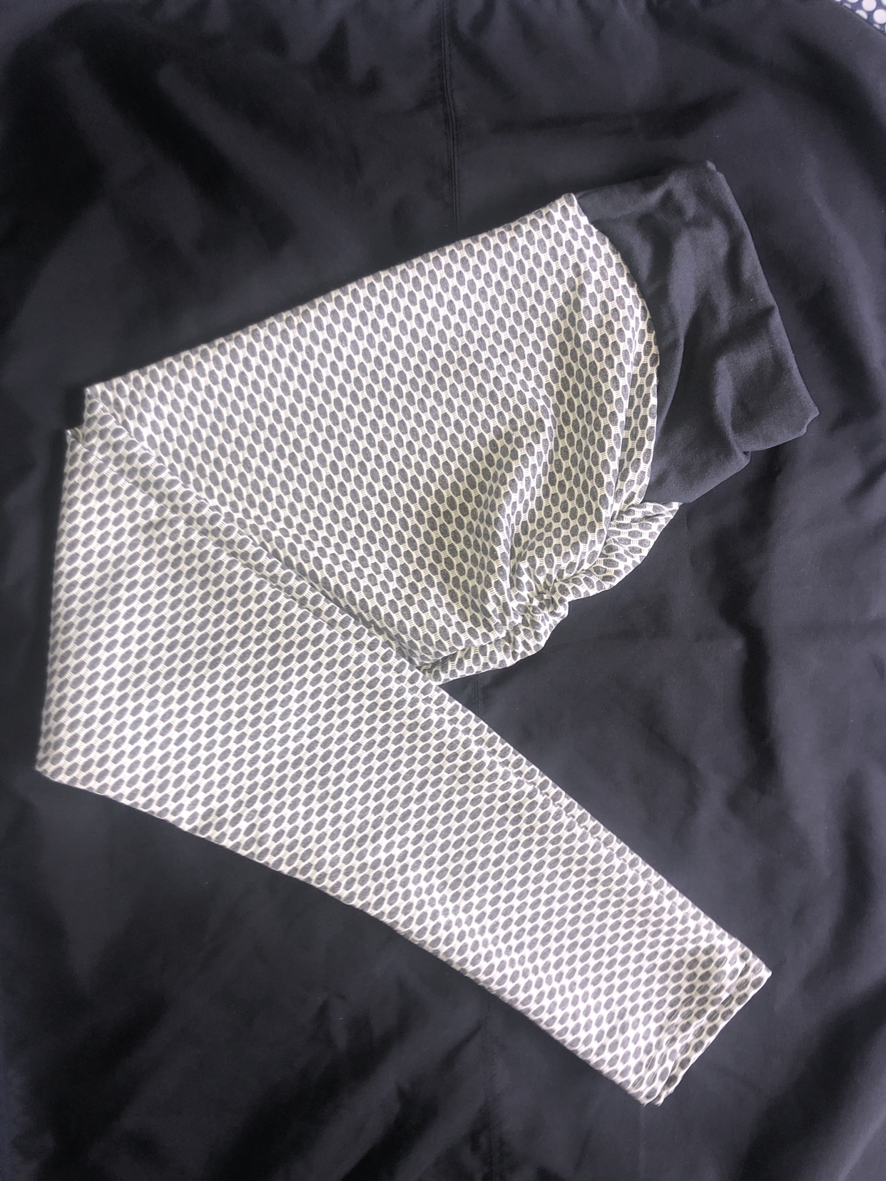 Gym leggings image indicator(2)