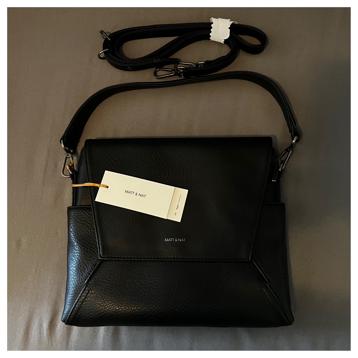 🆕 Matt & Nat Hobo Vegan Leather Bag thumbnail
