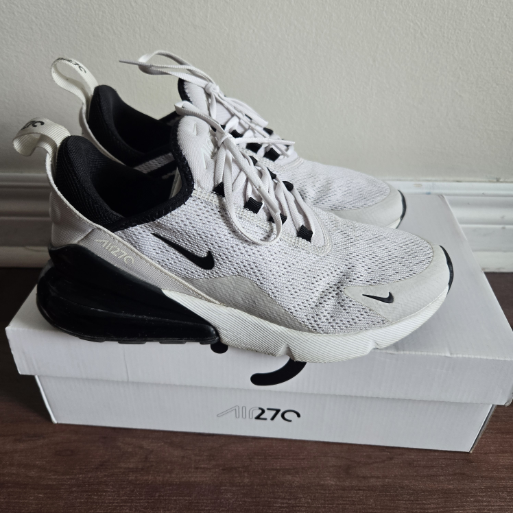nike air max 270 size W7.5 - photo 2
