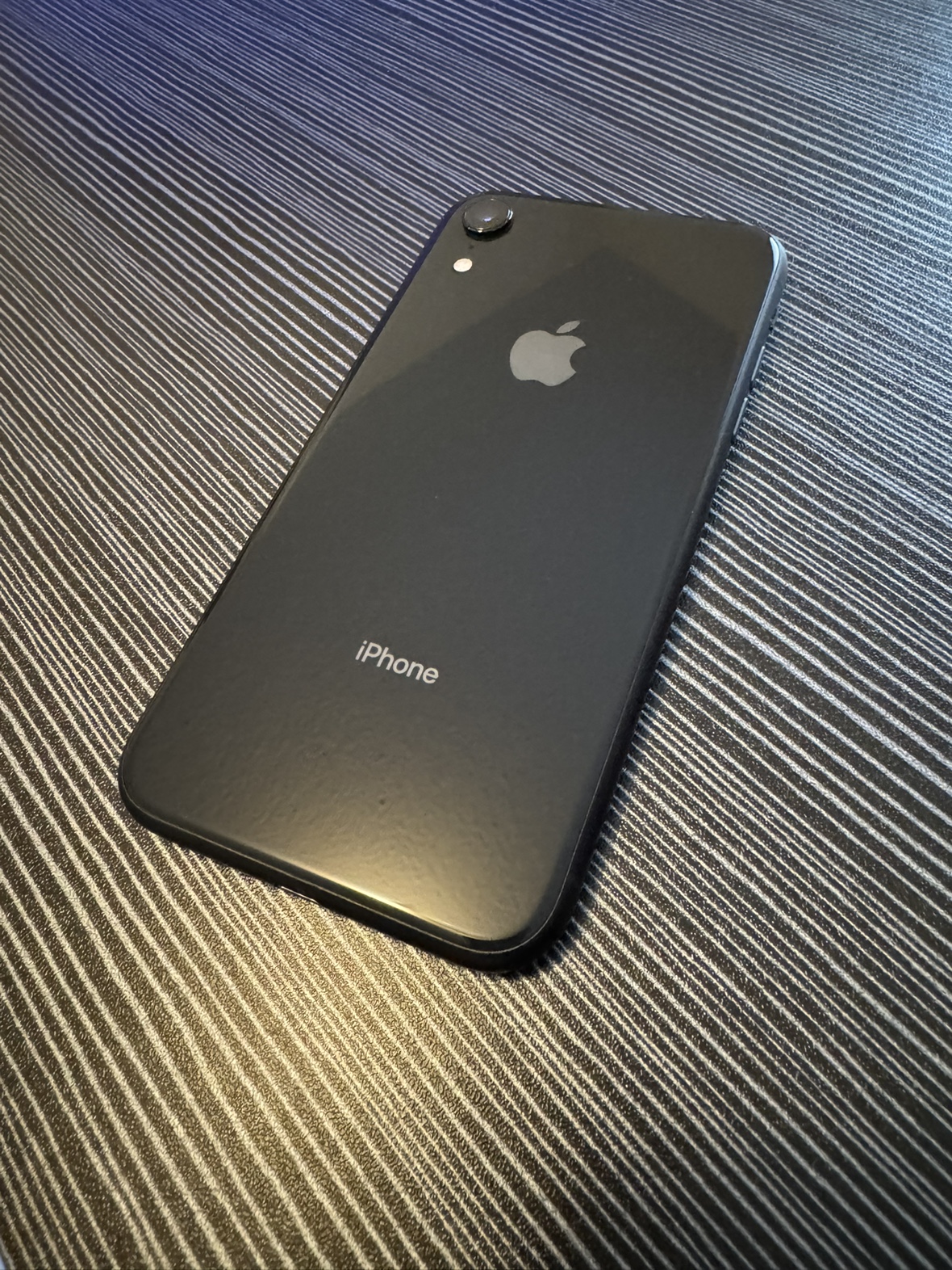 Perfect condition iPhone XR - photo 2