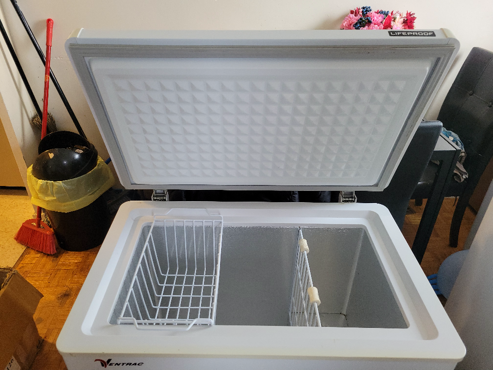danby deep freezer - photo 2