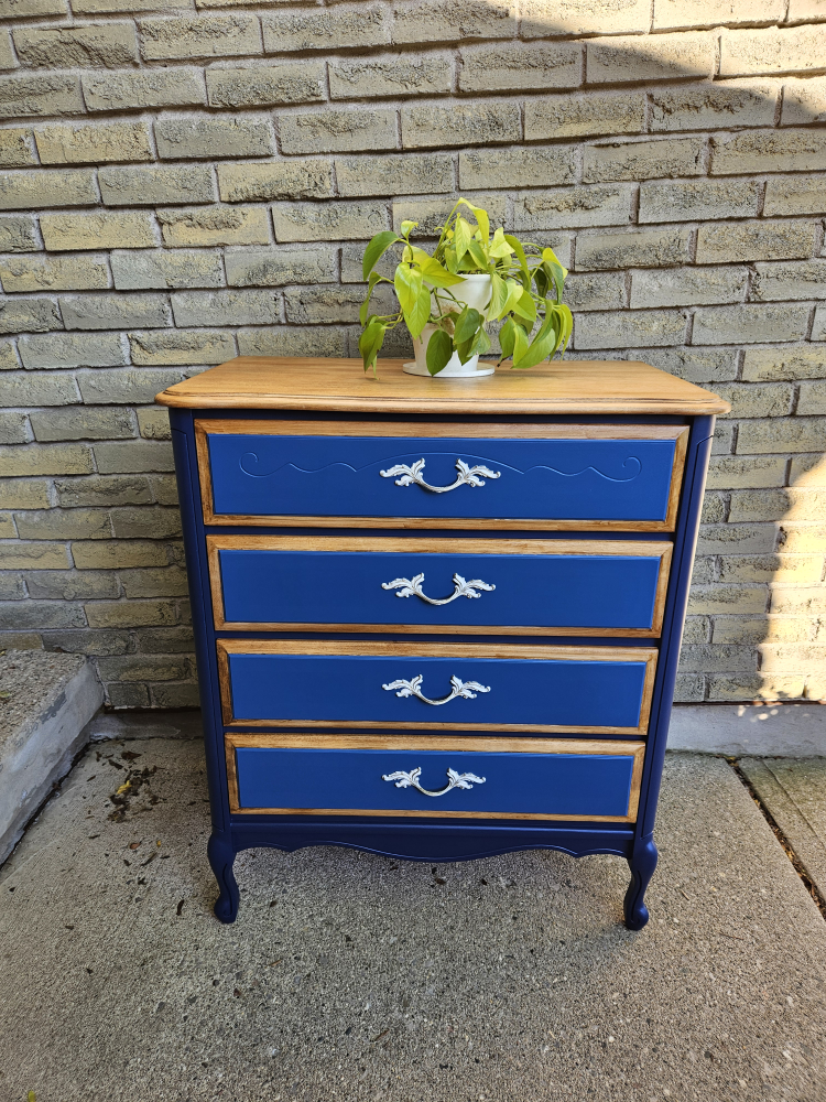 MUST GO! Vintage French Provincial Dresser - photo 2