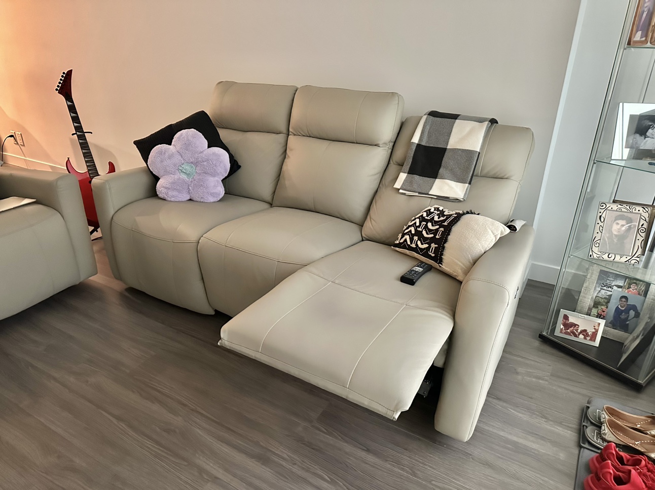 Beige soft leather reclining chairs