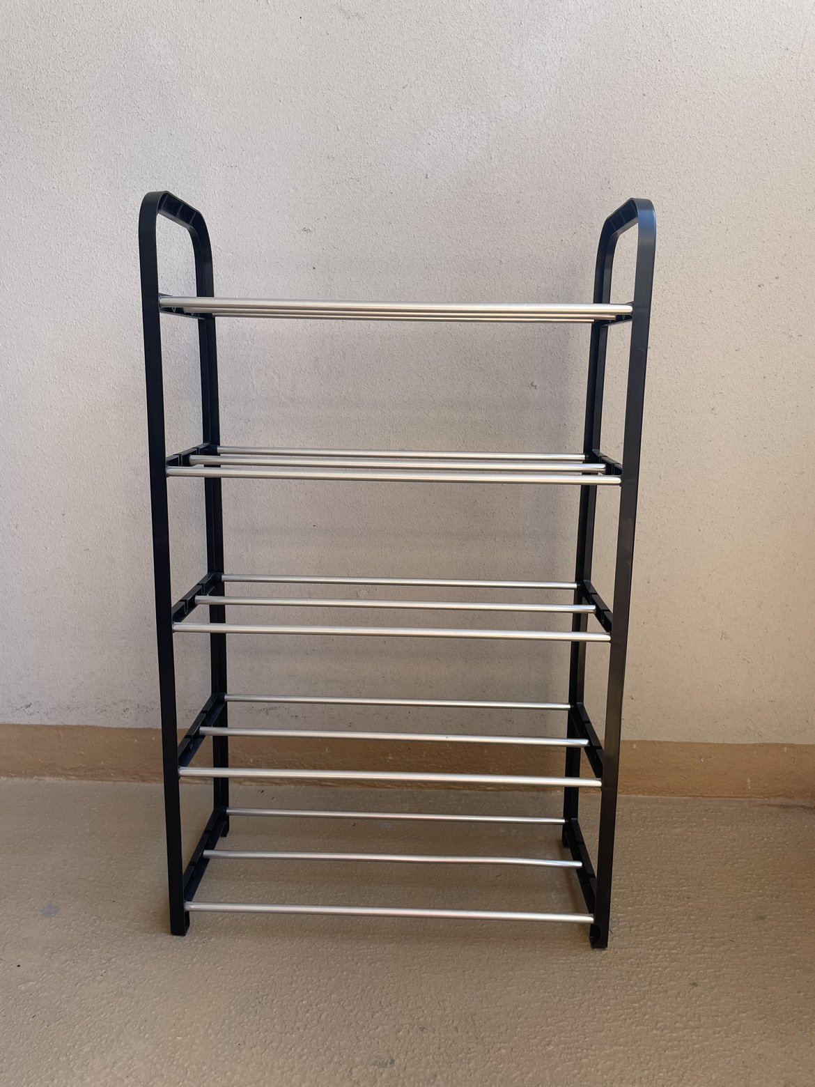 Shoes holder