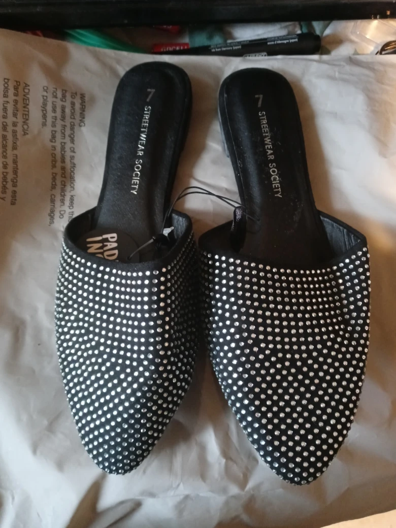 New!!! beautiful glossy shoes