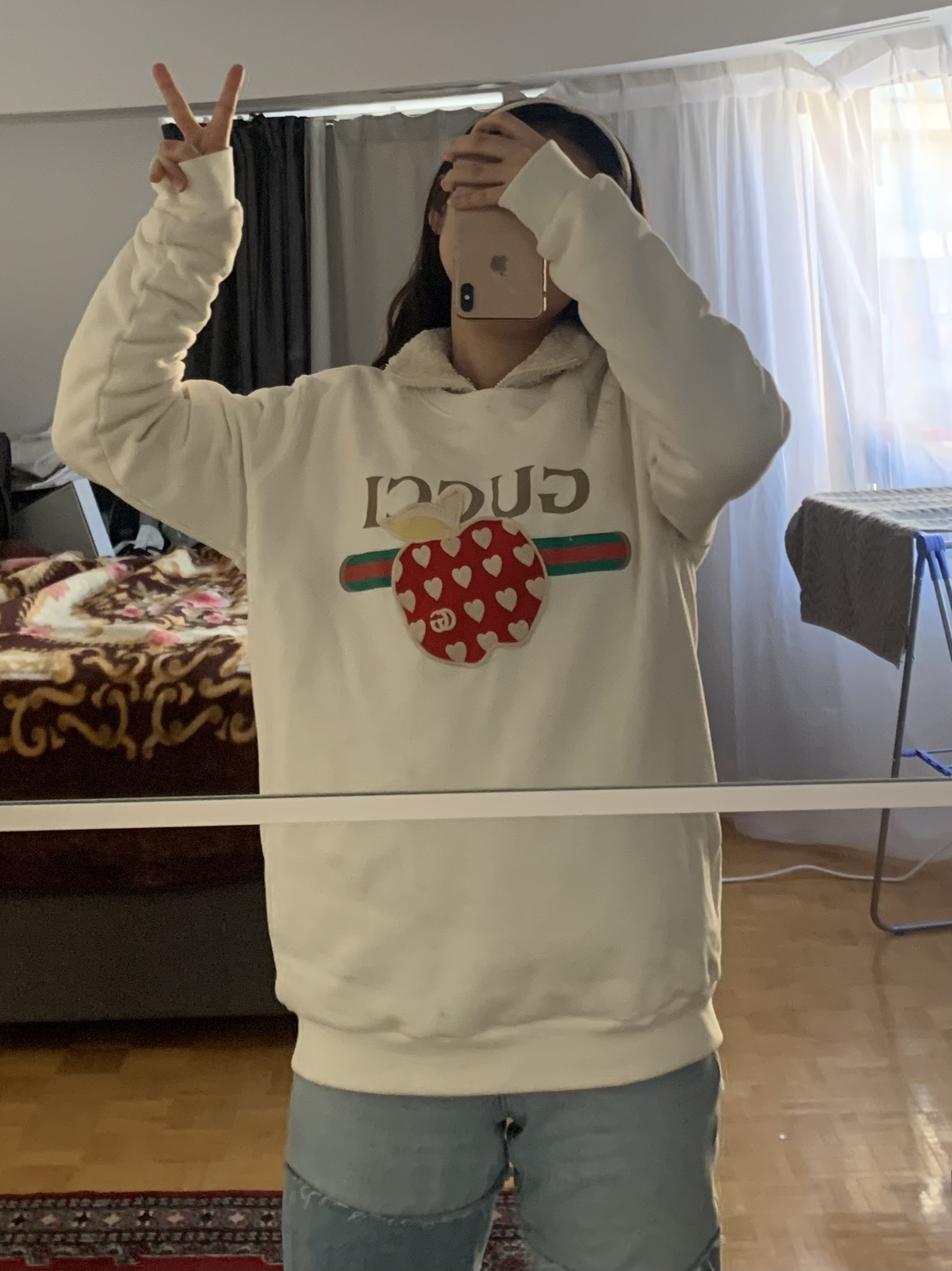 GUCCI Les Pommes Cotton Sweatshirt FINAL MARKDOWN - photo 2
