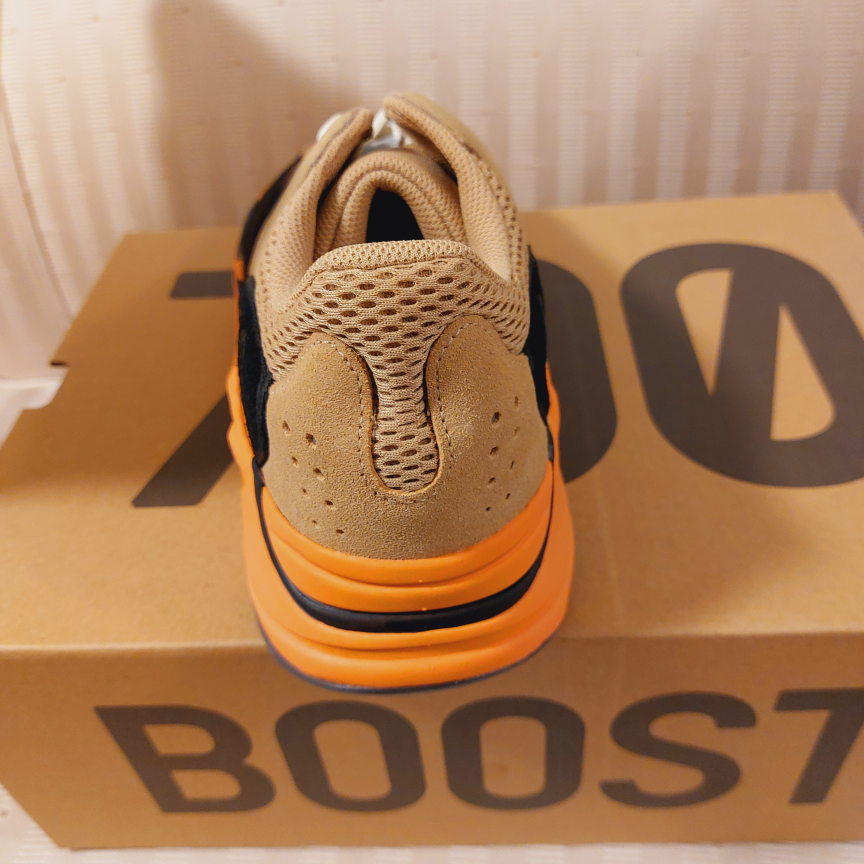 Yeezy 700 Size 11 image indicator(4)