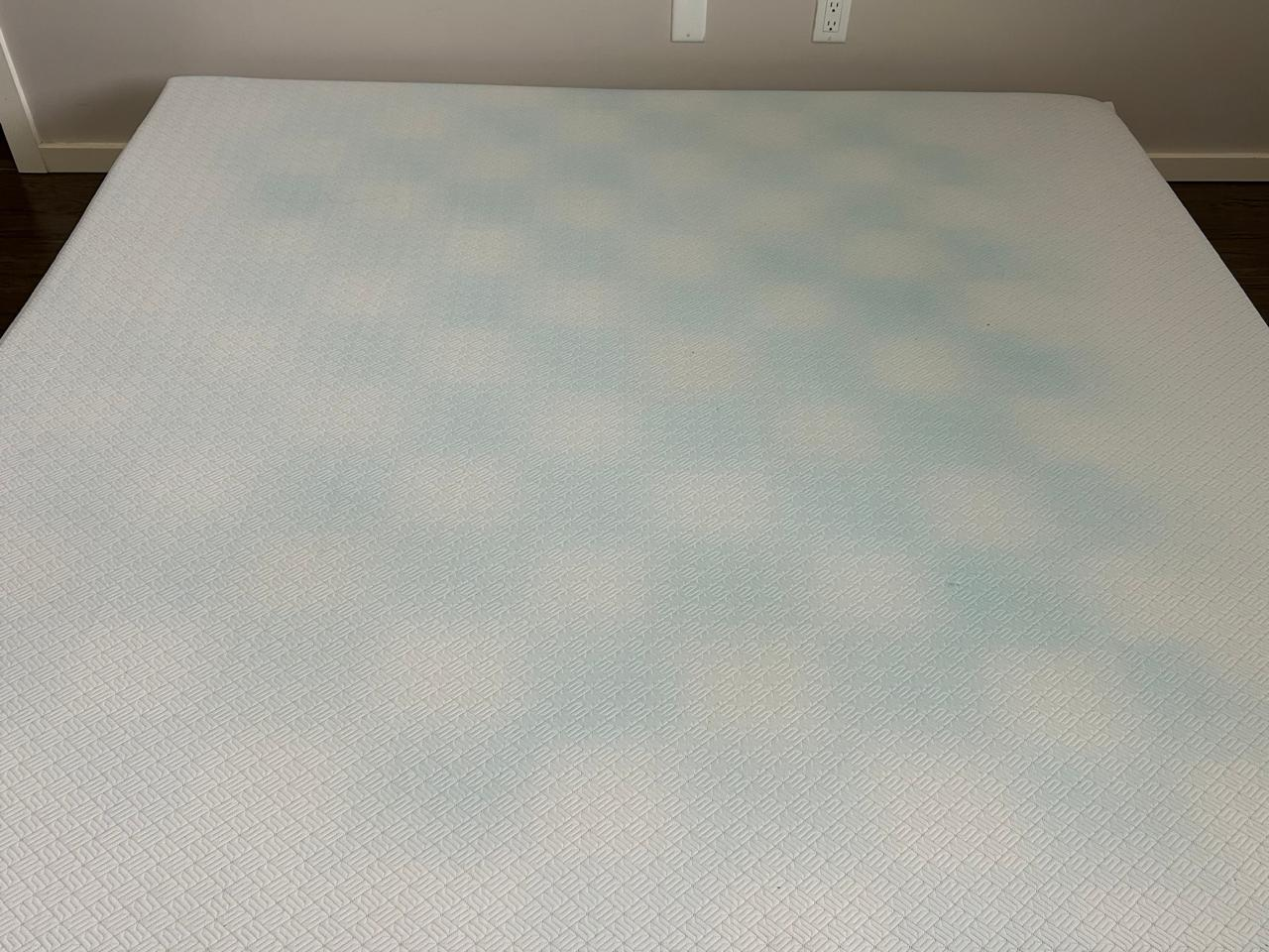 King sized Mattress 6 months old for sale $180 or best offer - photo 4