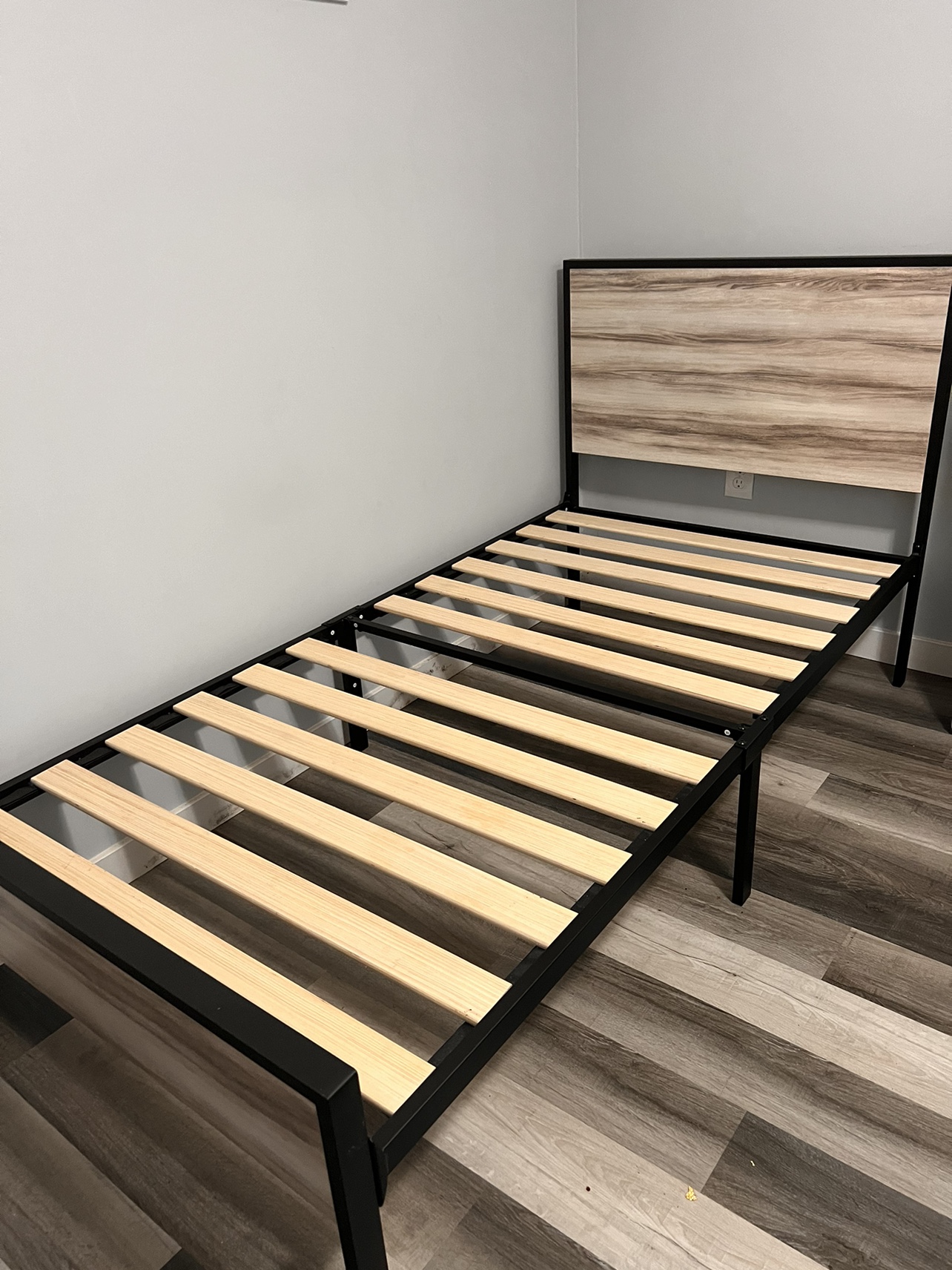 Bed frame (twin)