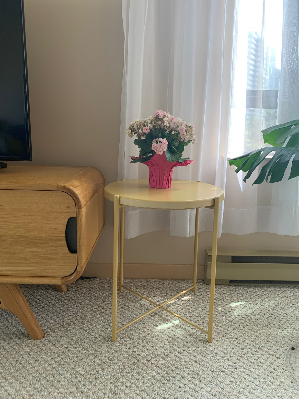 Round End Table