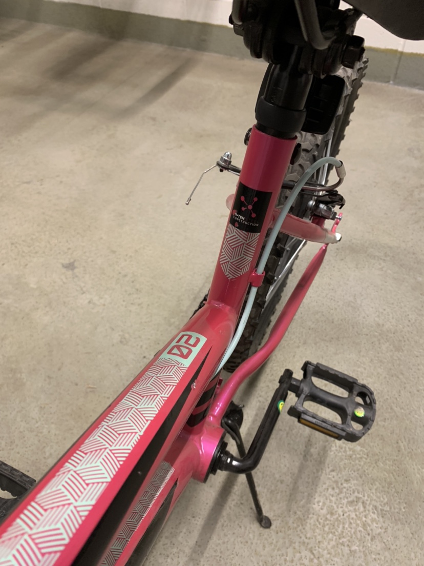 Girls bike - 20” wheels - Ages 5 to 9 - photo 3