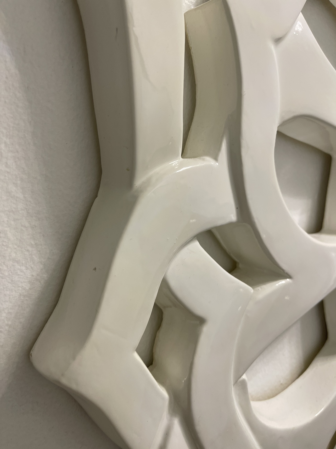 White decor thumbnail