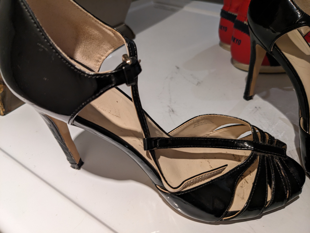 Zara Basic Shoe Heel size 39 image indicator(4)