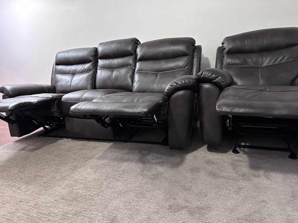 Leather sofa recliner - photo 4