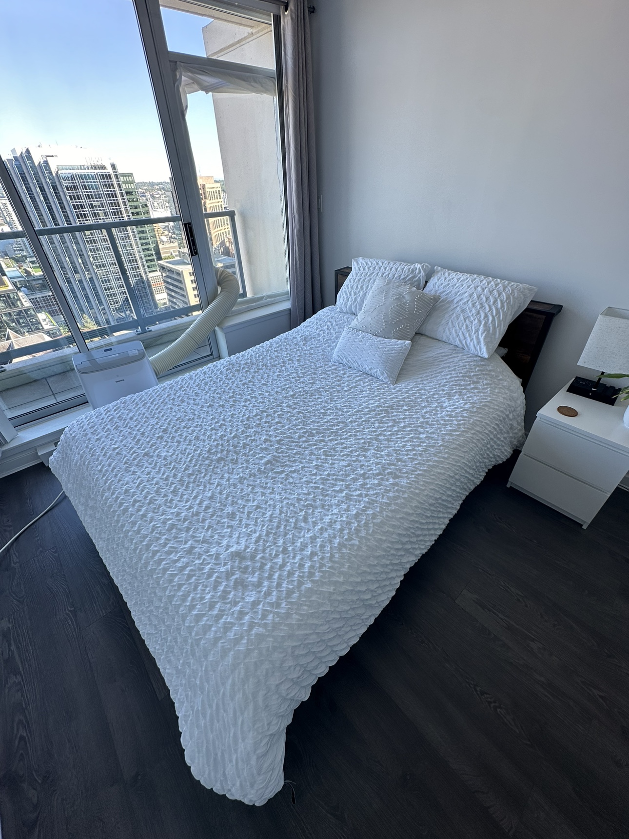 Queen Bed Set