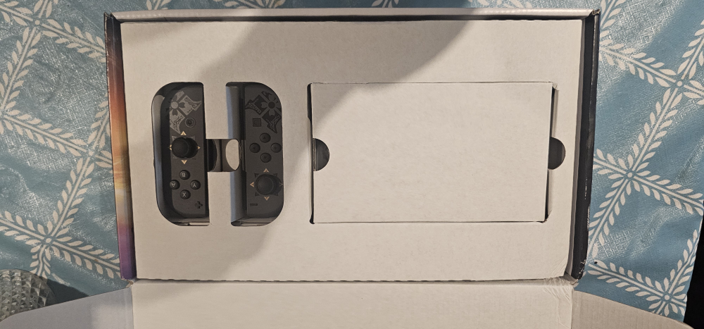 BNIB Nintendo Switch Bundle - photo 5