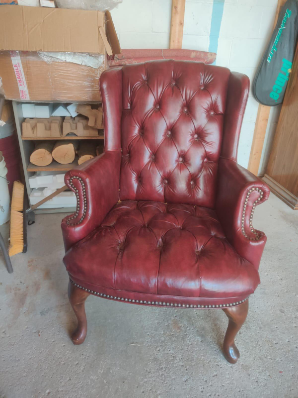 red chair - photo 3