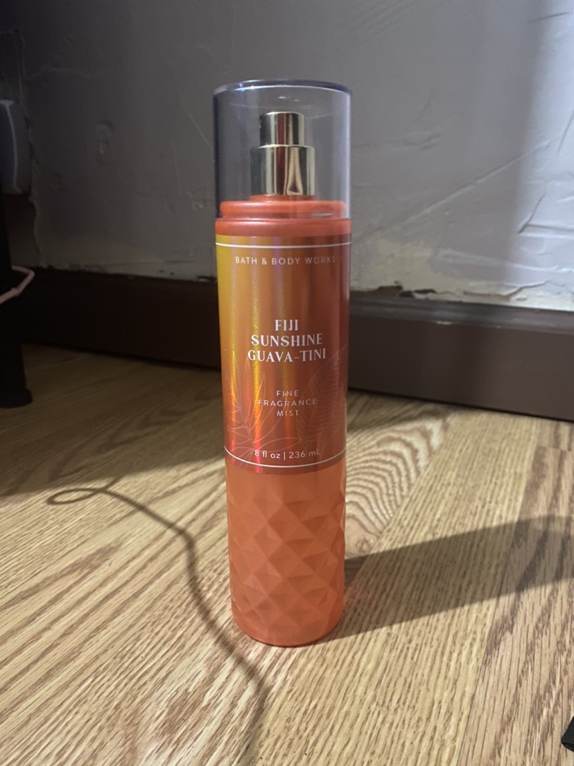 Bath $ Body Works Fiji Sunshine Guava-Tini Fragrance
