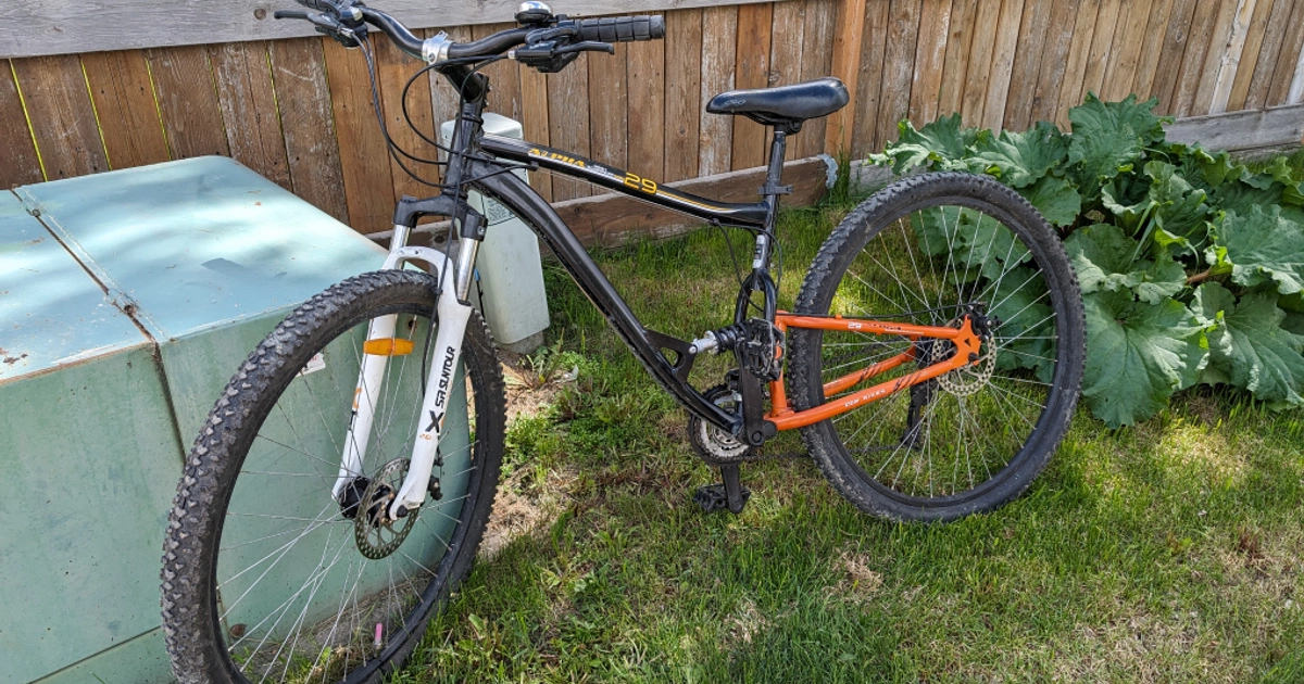 Full Suspension Ccm Comfort Bike BLACK CCM STATIC 26 FULL