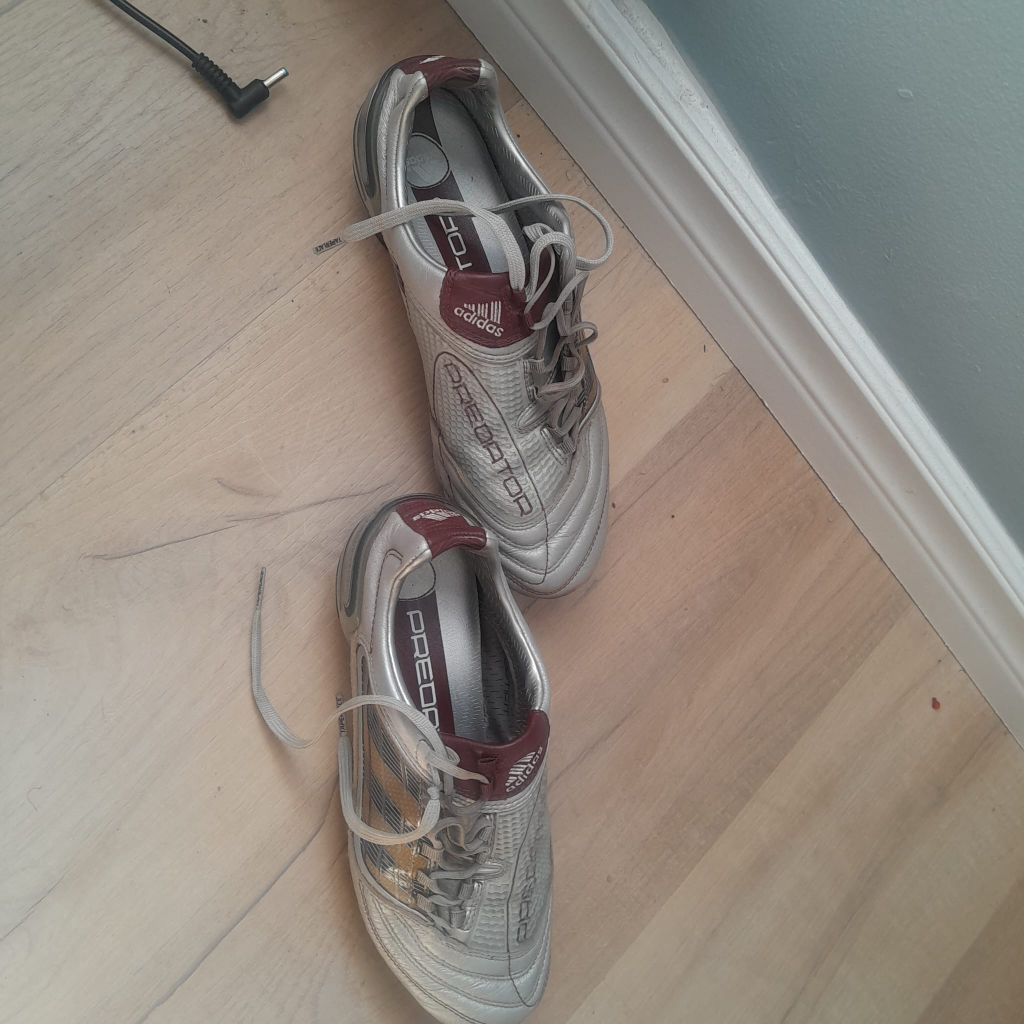 Adidas Predator boot image indicator(2)