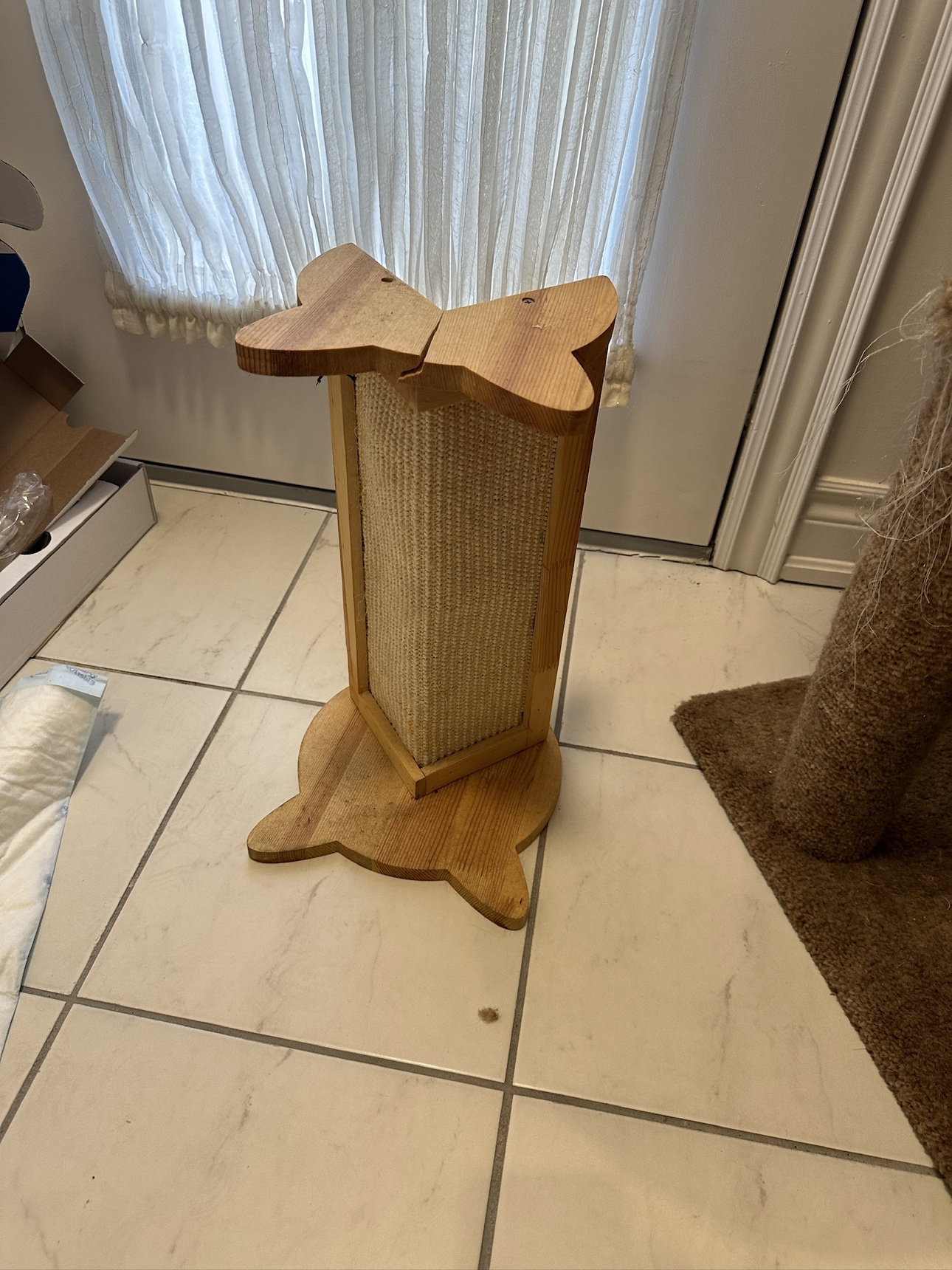 $5 Cat Tree + Scratching Board - photo 2