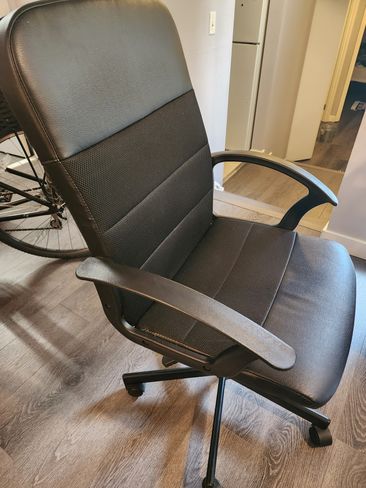 office chair - photo 2