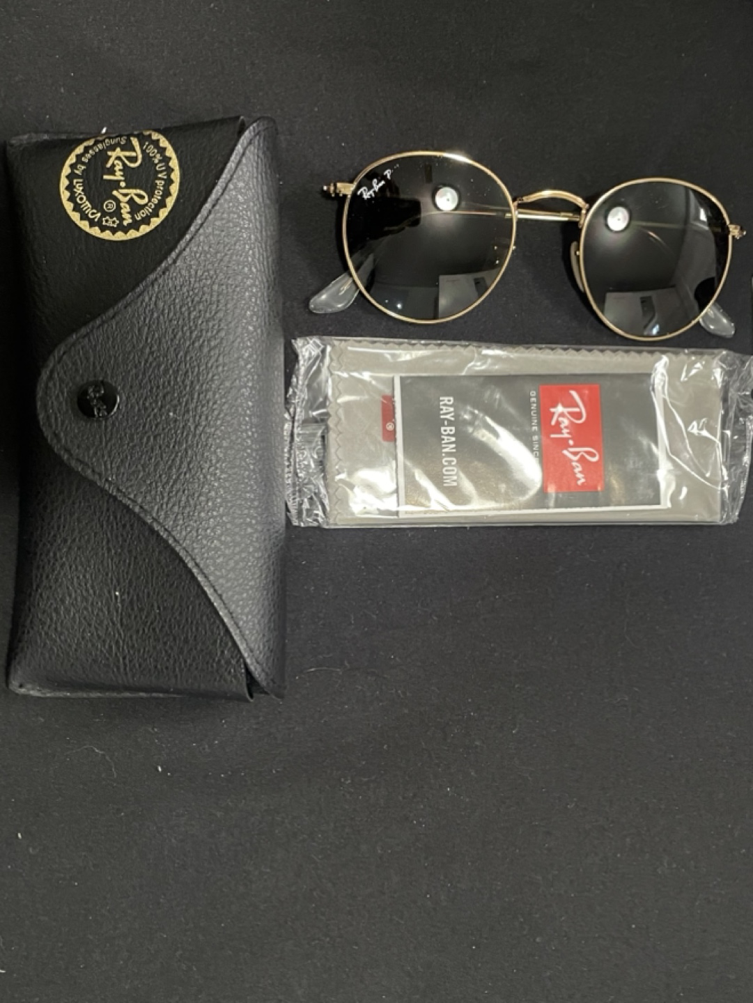 Ray-Ban sunglasses thumbnail