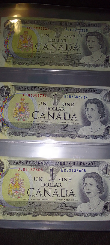 UNC one dollar bills - photo 2