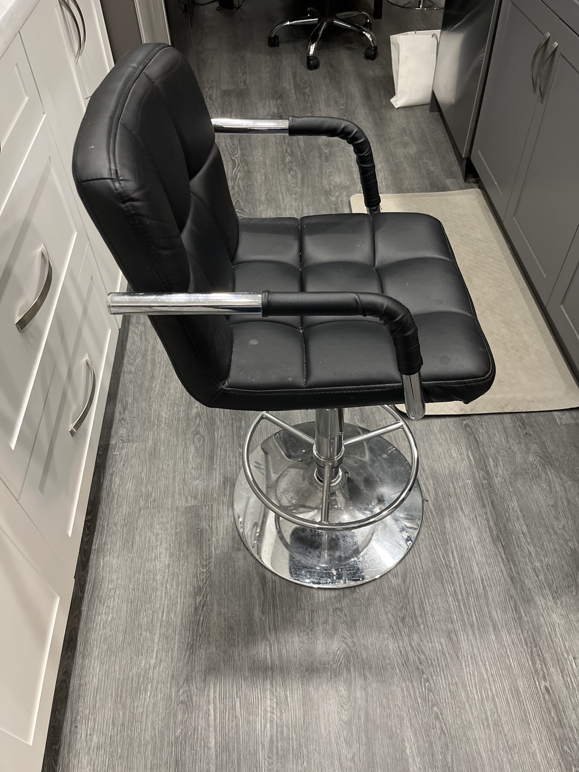 Black Barstool with Handles - photo 2
